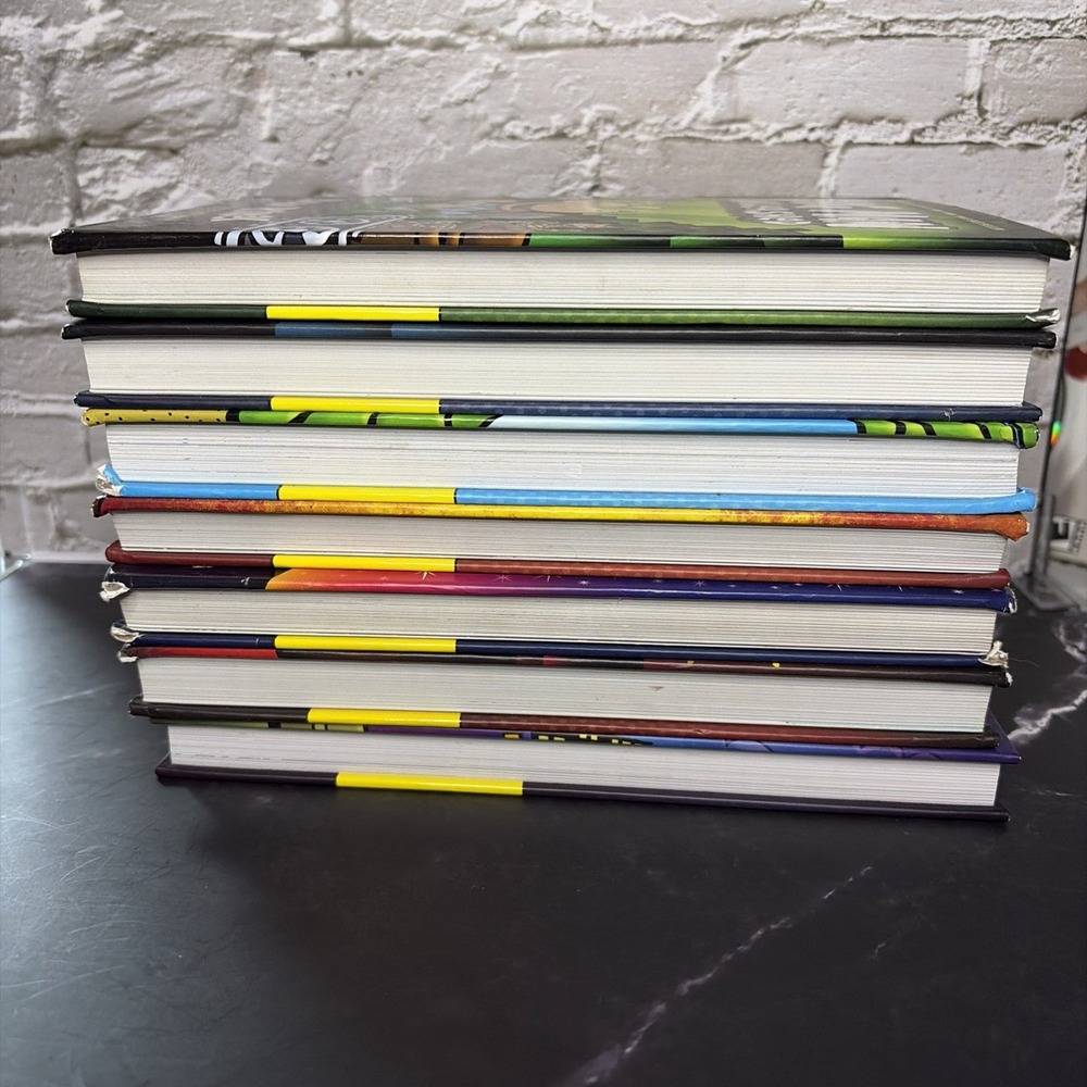 Dog‎ Man Bundle 7 Hardcover Books Dav Pilkey Graphic Novels Series Collection - Picture 3 of 5